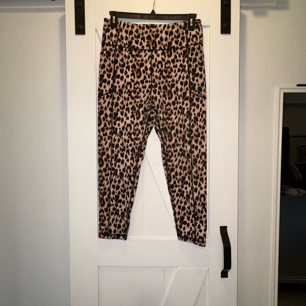 Victoria's Secret Leopard Print Leggings